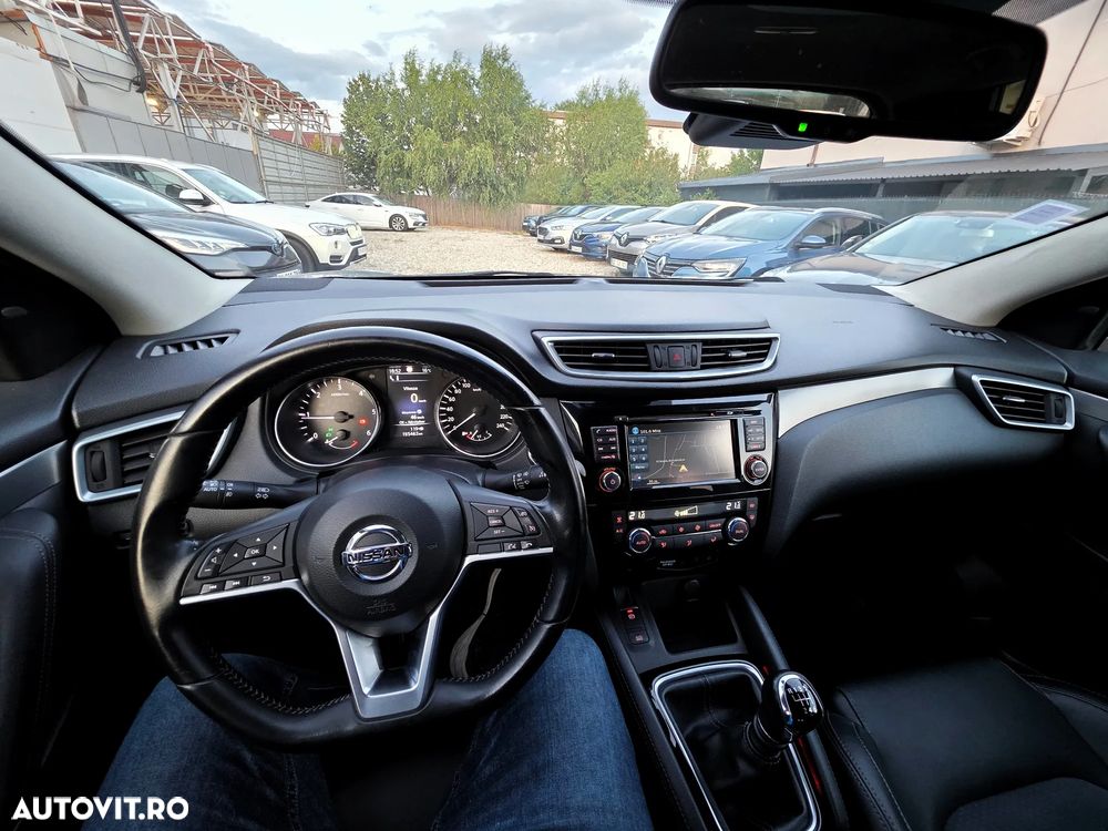 Nissan Qashqai 1.6 DCI Start/Stop Tekna - 25