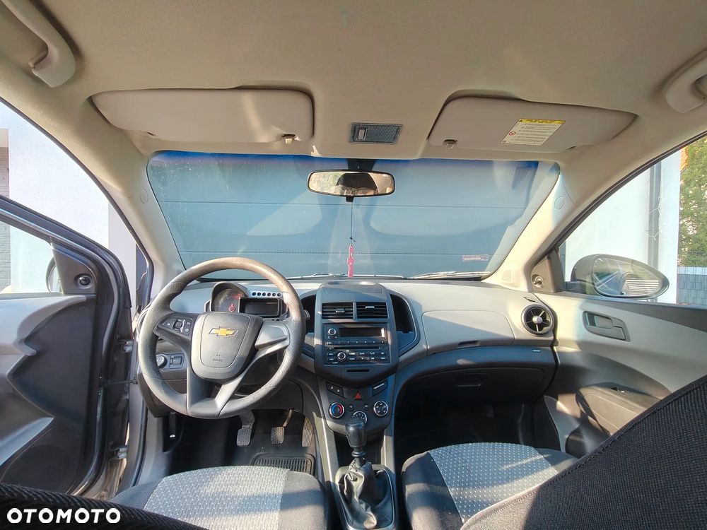 Chevrolet Aveo 1.2 LS - 20