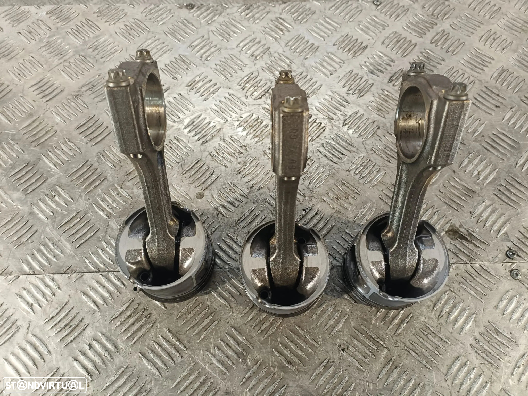 PISTÃO PISTÕES MOTOR BMW SERIE 1 E82 120D 16V 177CV N47D20C E81 E87 E88 SERIE 3 E90 E91 320D X1 E84 20D PISTON PISTONS BIELA BIELAS - 6