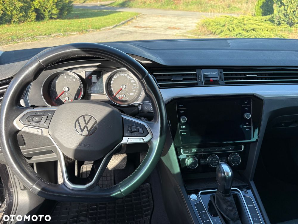 Volkswagen Passat 2.0 TDI BMT Comfortline DSG - 11