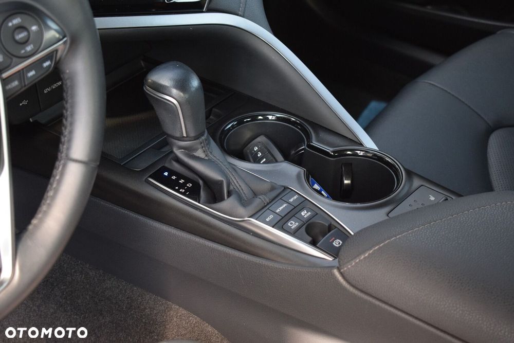 Toyota Camry 2.5 Hybrid Comfort CVT - 13