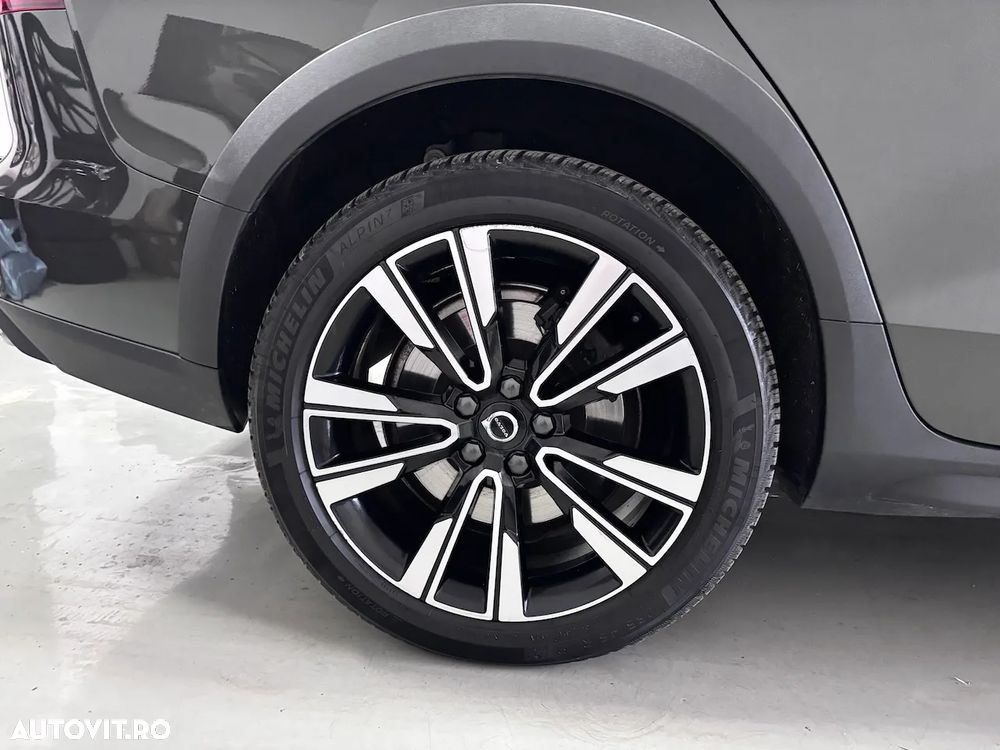 Volvo V60 V60CC B5 MHEV AT AWD Plus Bright - 8