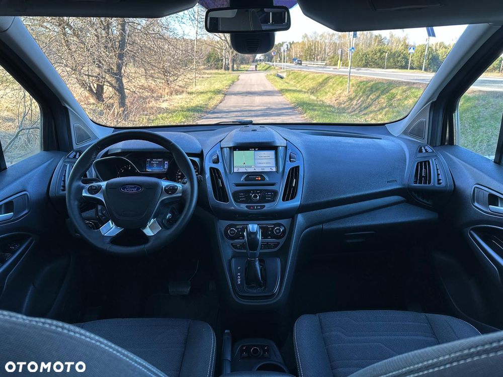 Ford Tourneo Connect Grand - 16