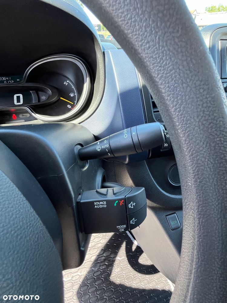 Opel Vivaro - 24
