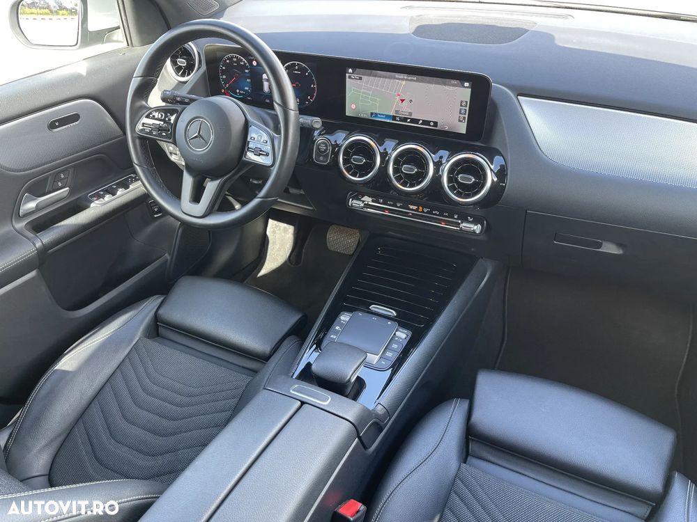 Mercedes-Benz GLA - 29