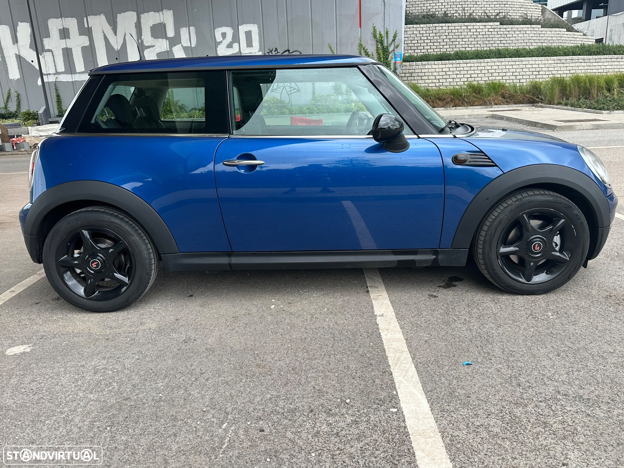 MINI 3 Portas Cooper D - 16