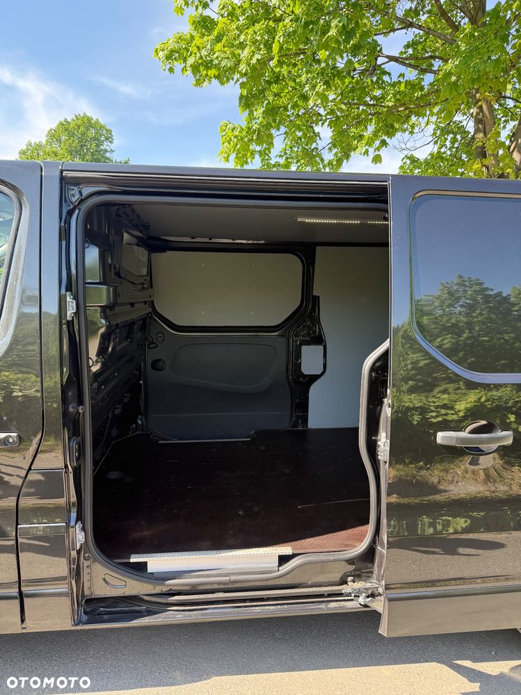 Opel Vivaro - 14