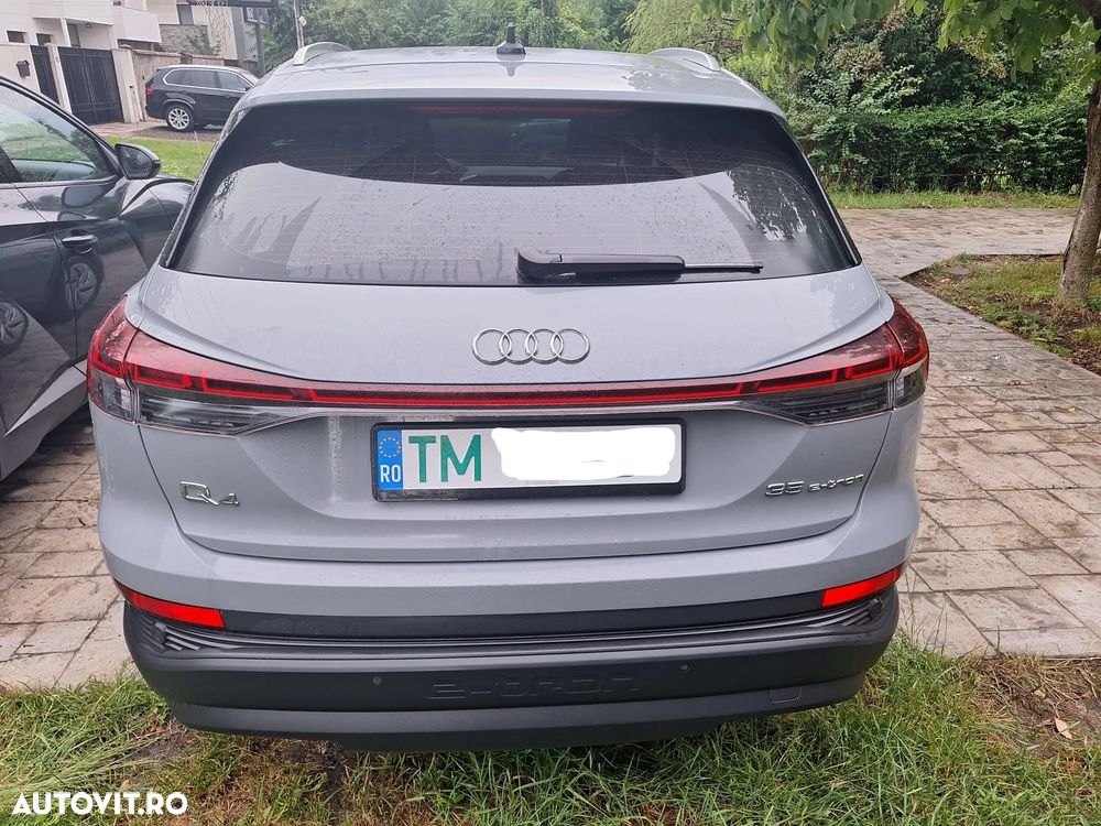 Audi Q4 e-tron SUV - 2