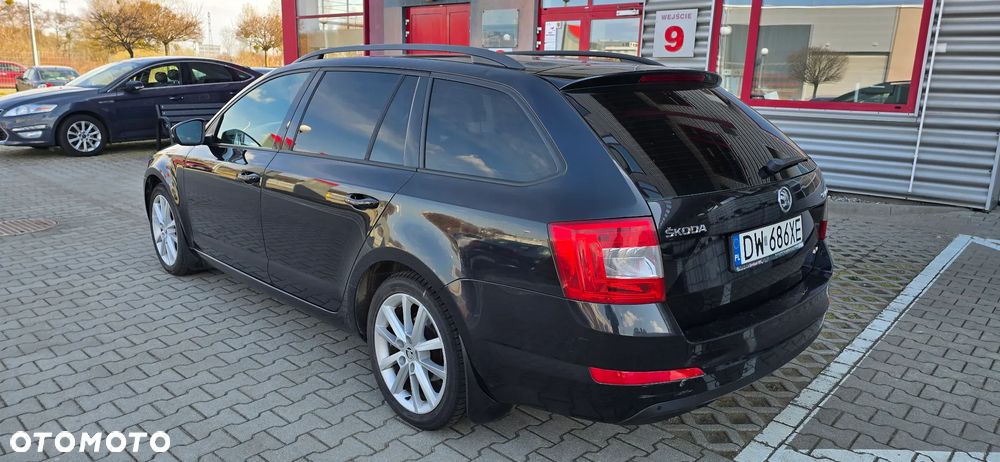 Skoda Octavia 2.0 TDI 4x4 Elegance - 4