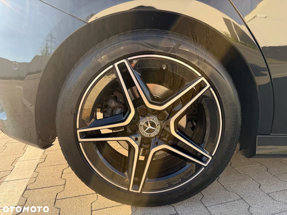 Mercedes-Benz Klasa A 200 AMG Line 7G-DCT - 12