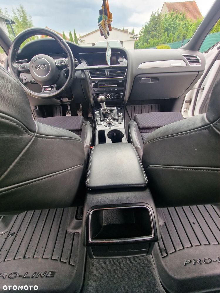 Audi A4 Avant 2.0 TDI Quattro - 11