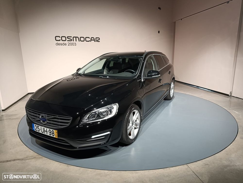 Volvo V60 2.4 D6 Momentum AWD Phev - 2
