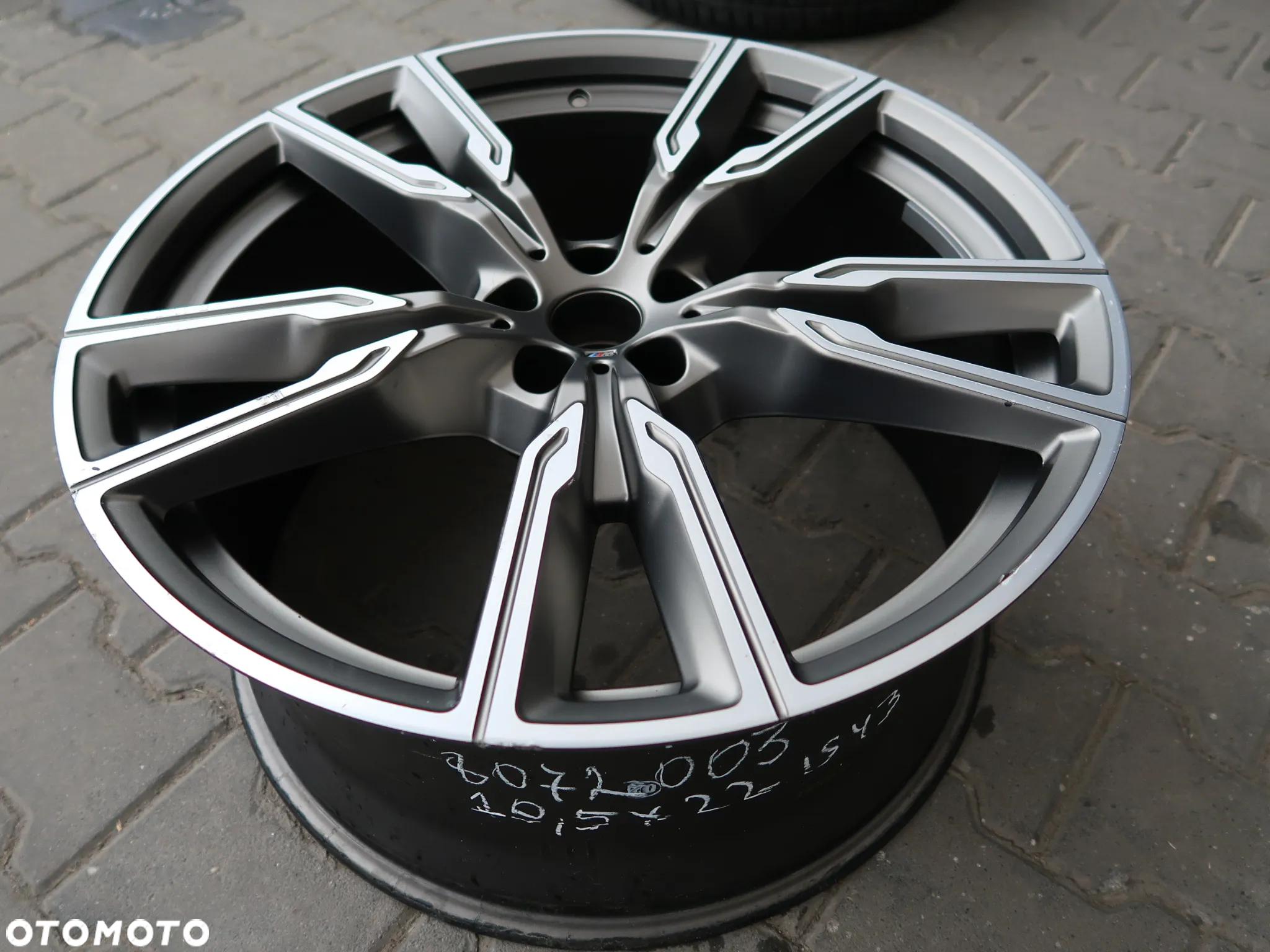 W15 Felga  BMW X5 X6 X7 8072003 10,5x22et43 - 2