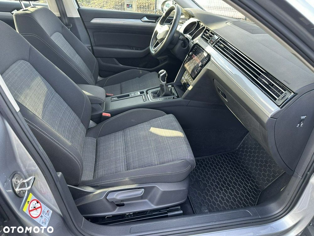 Volkswagen Passat 2.0 TDI EVO Business - 19