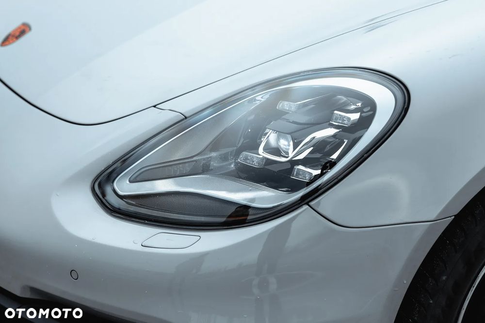 Porsche Panamera 4S - 11