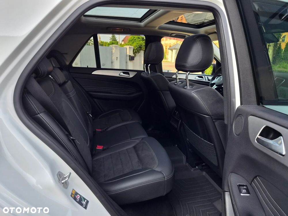 Mercedes-Benz ML 350 BlueTEC 4-Matic - 13