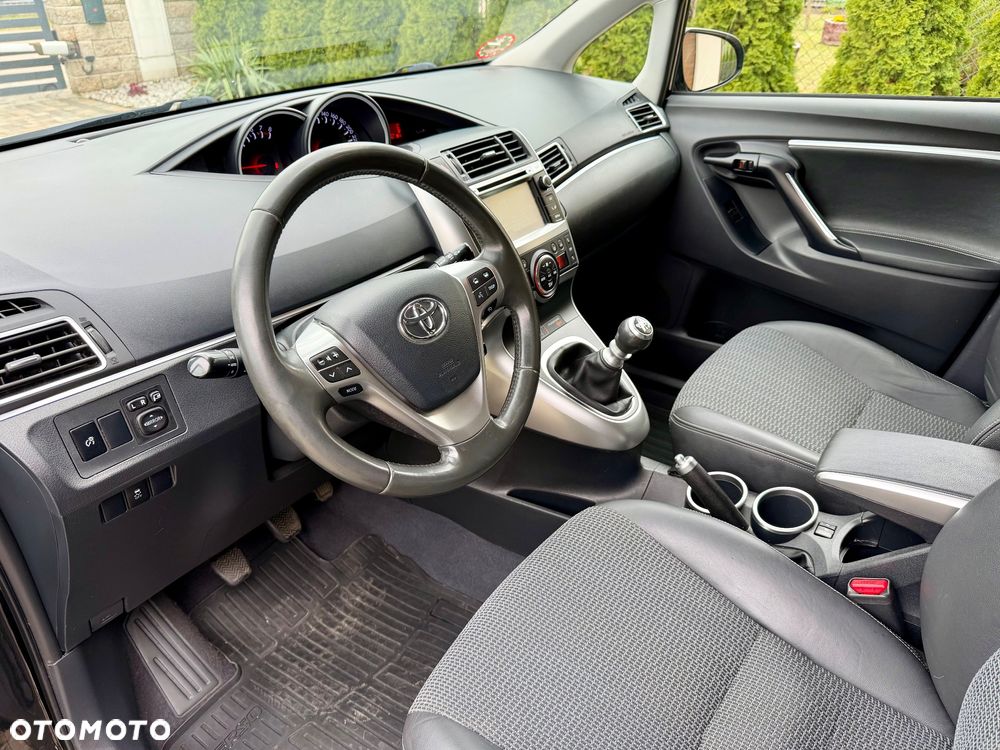 Toyota Verso 1.8 7-Sitzer Executive - 15