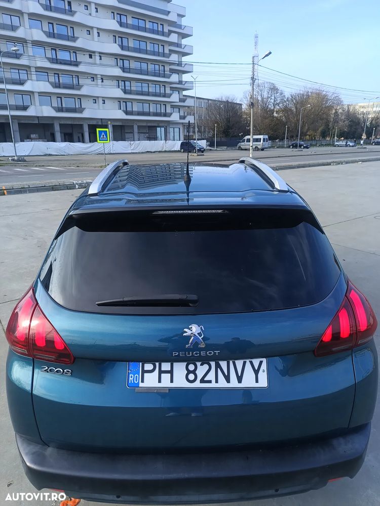 Peugeot 2008 - 9