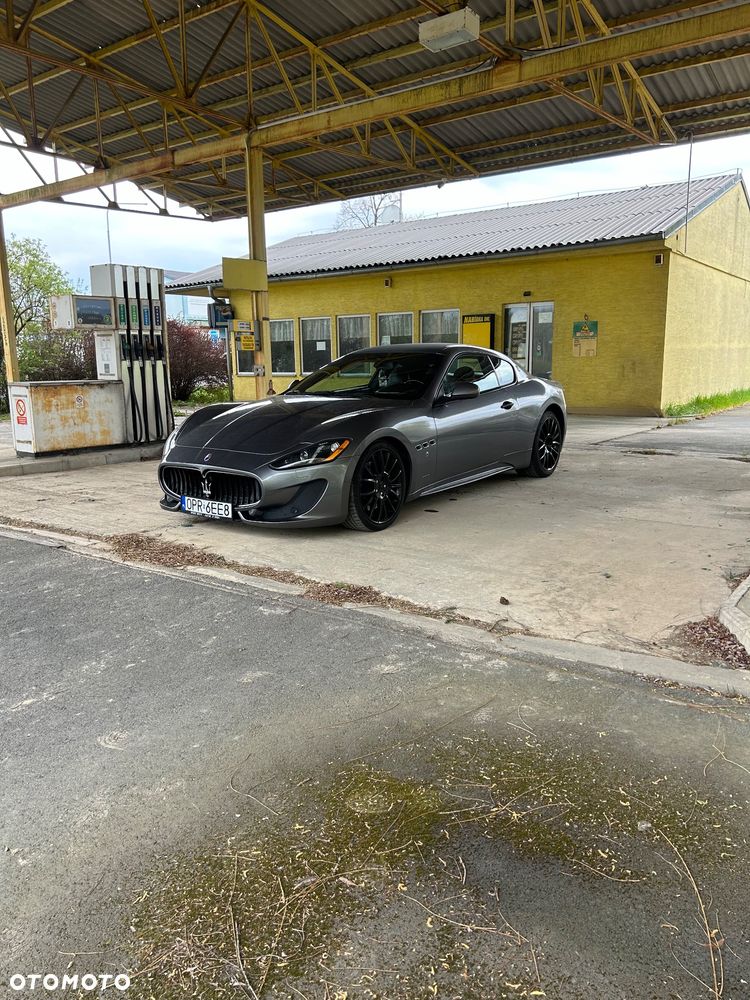 Maserati GranTurismo S Automatik - 13