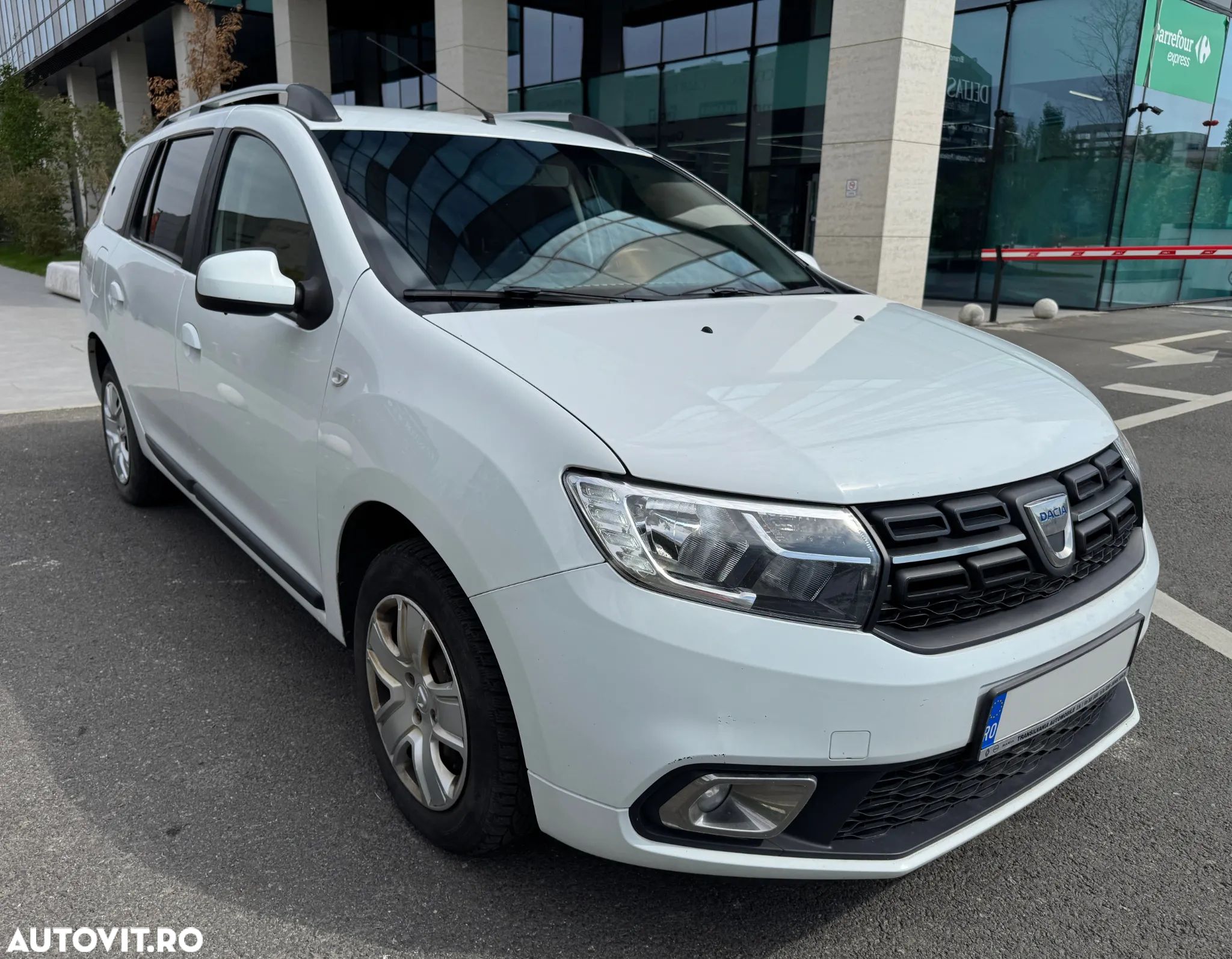Dacia Logan MCV 0.9 TCe Laureate - 1
