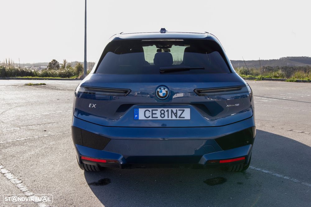 BMW iX xDrive50 - 7
