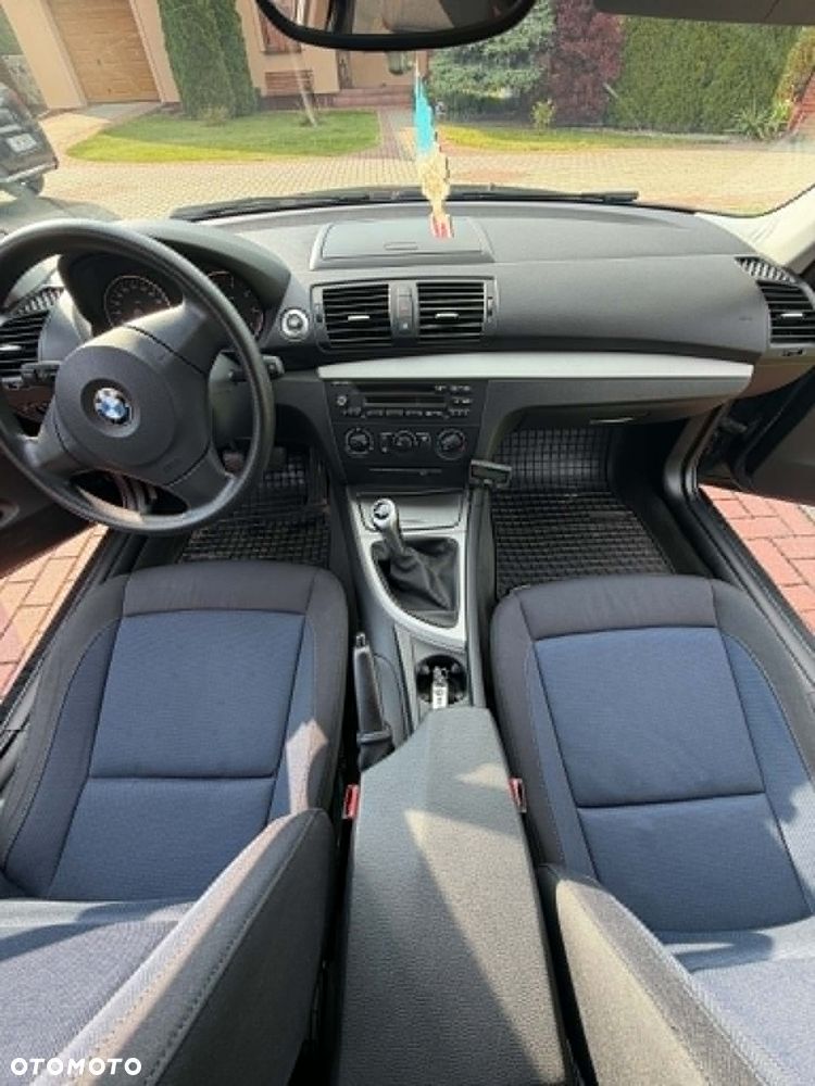 BMW Seria 1 118i - 3