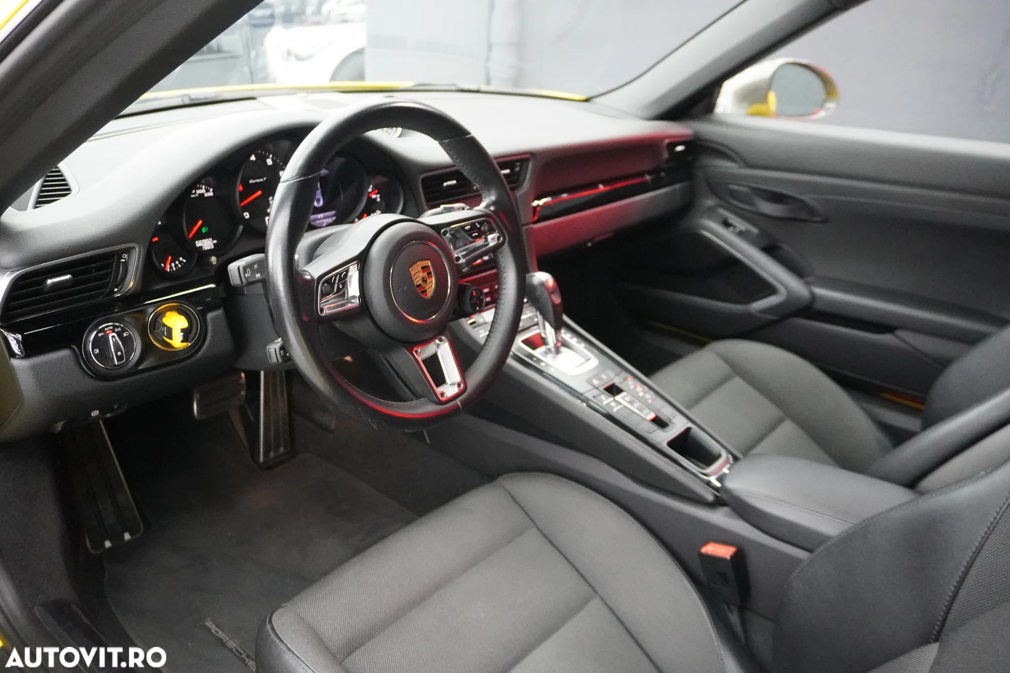 Porsche 911 Carrera PDK - 4