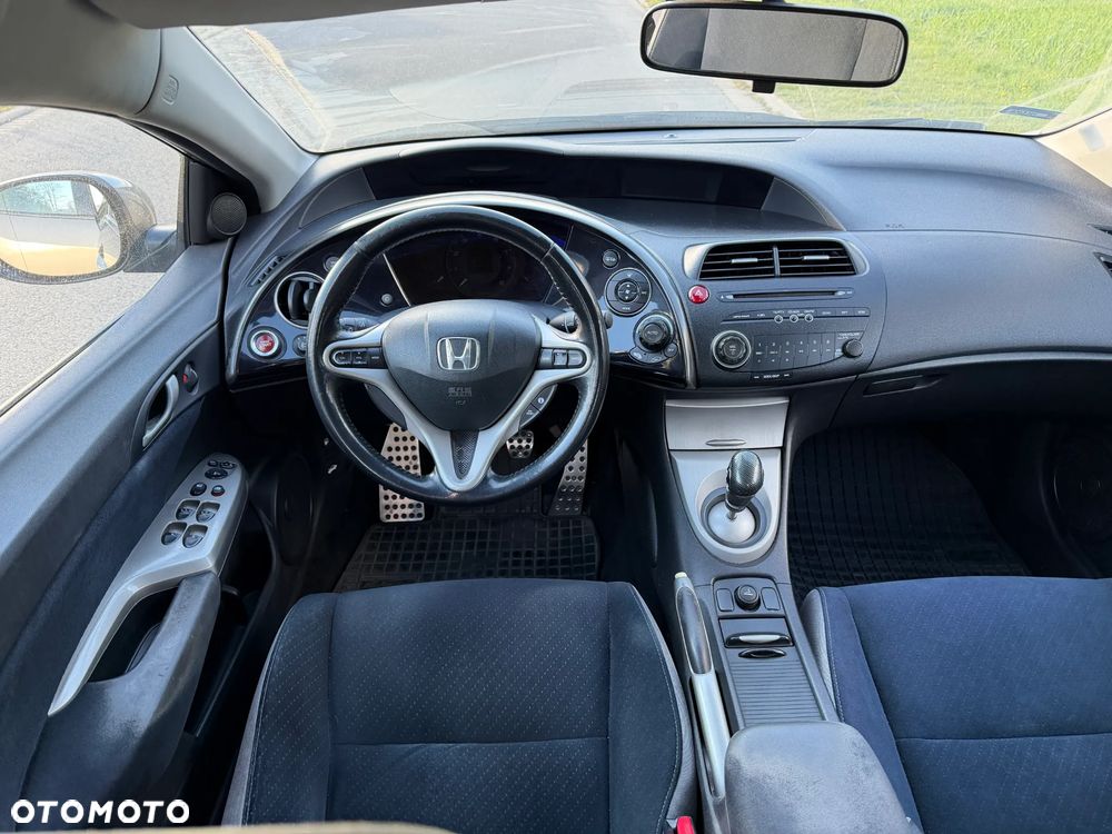 Honda Civic 1.8i-VTEC 50 Jahre Edition - 12