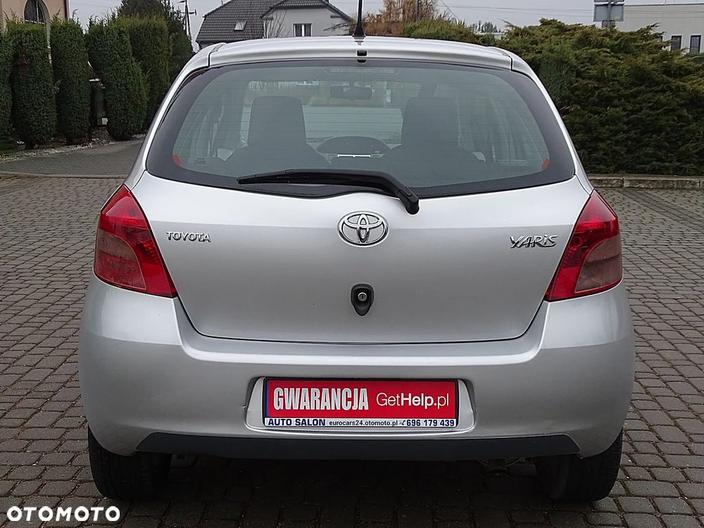 Toyota Yaris 1.3 Luna Premium - 13