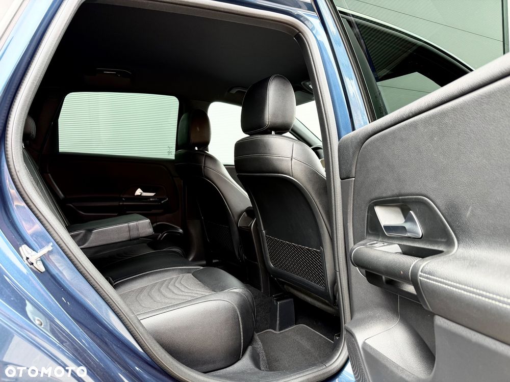 Mercedes-Benz Klasa B 180 d 7G-DCT Edition 2020 - 33