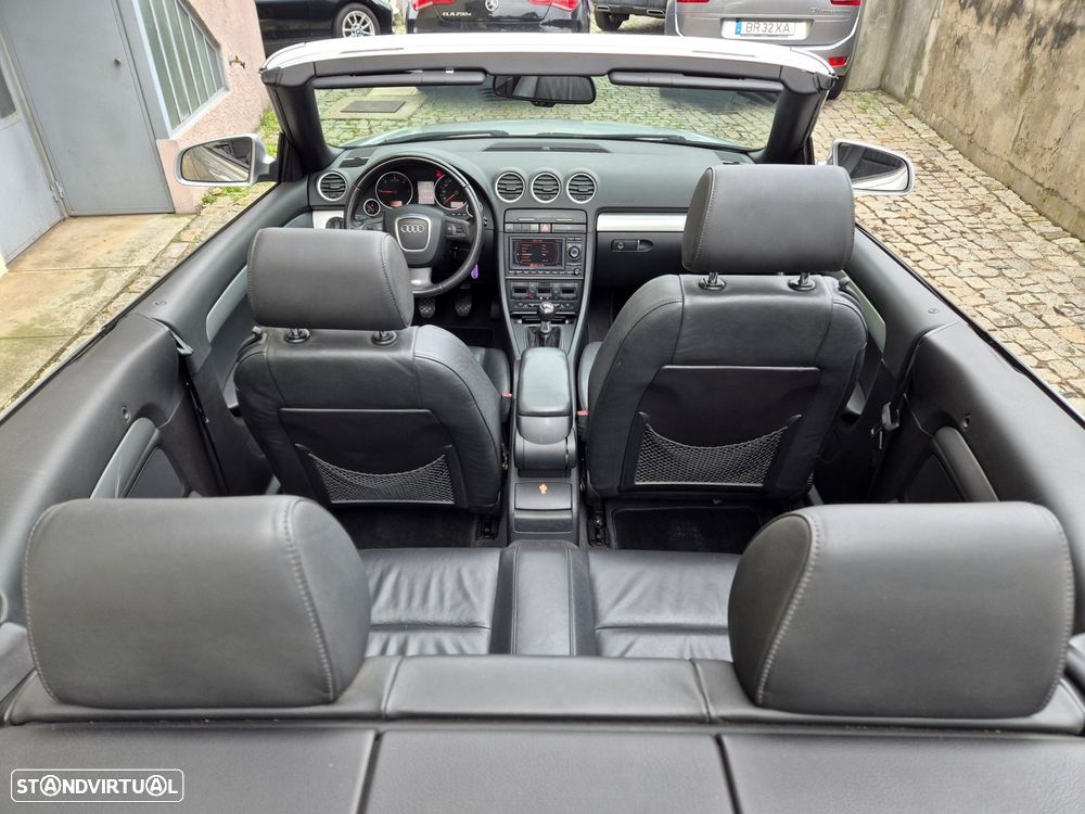 Audi A4 Cabrio 2.0 TDi S-line - 9