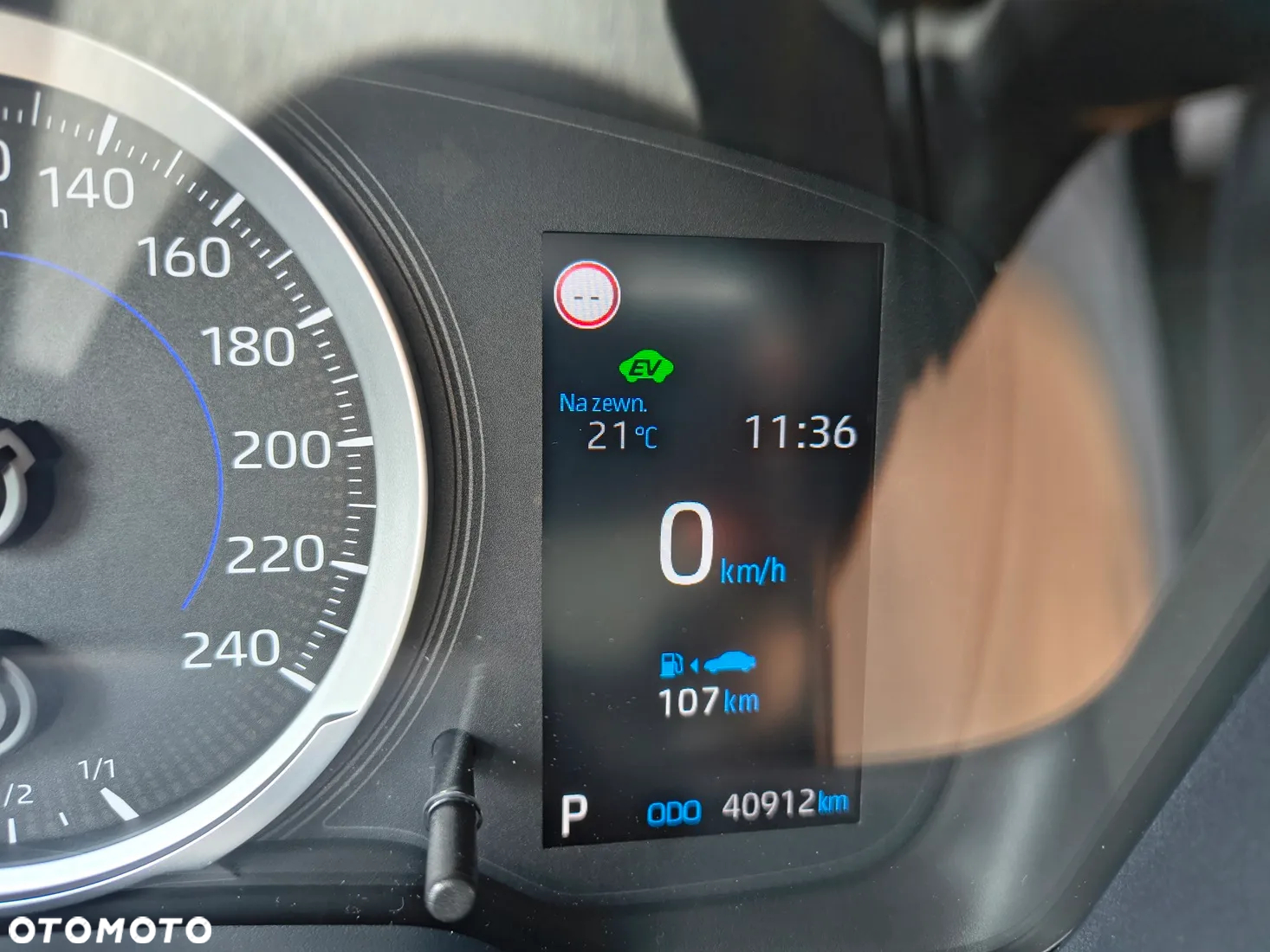 Toyota Corolla 1.8 Hybrid Comfort - 19