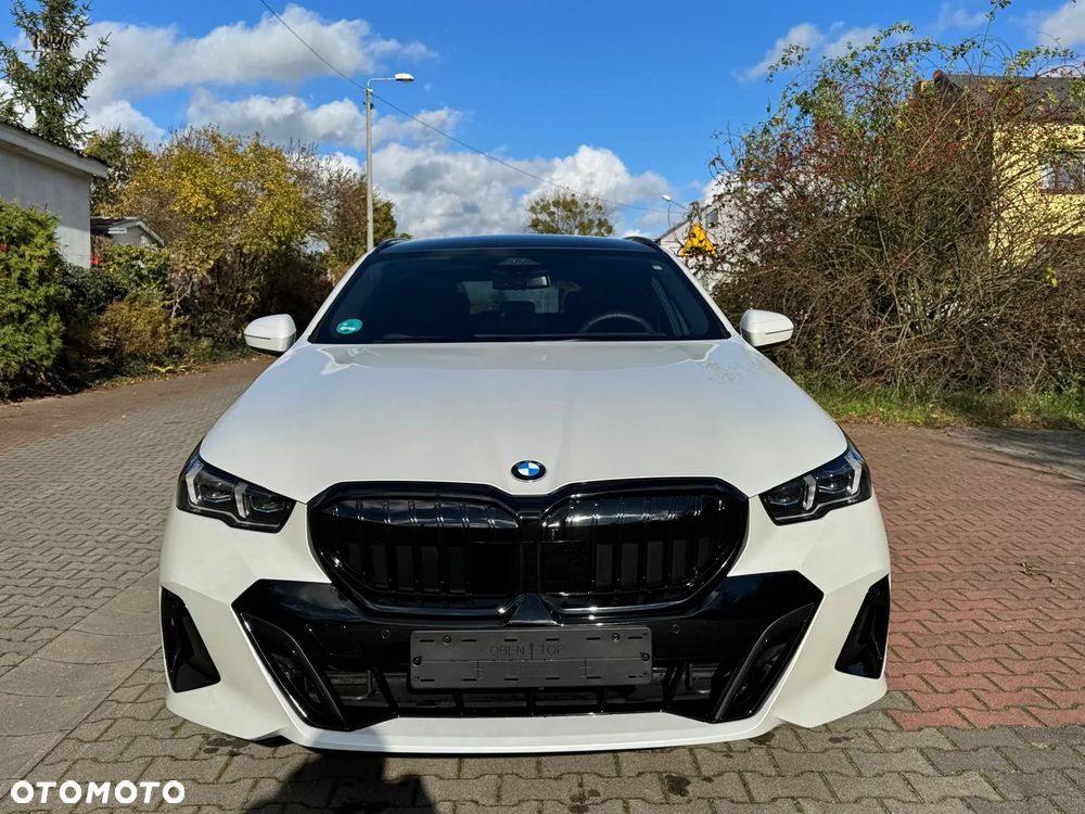 BMW Seria 5 520d xDrive Touring - 14