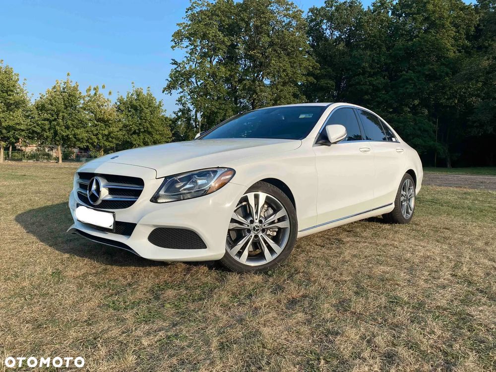 Mercedes-Benz Klasa C 300 9G-TRONIC Exclusive - 1