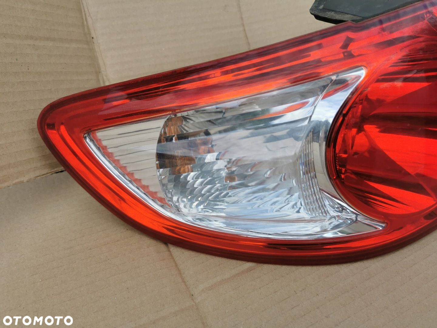 Lampa tylna lewa Hyundai Santa Fe II - 2