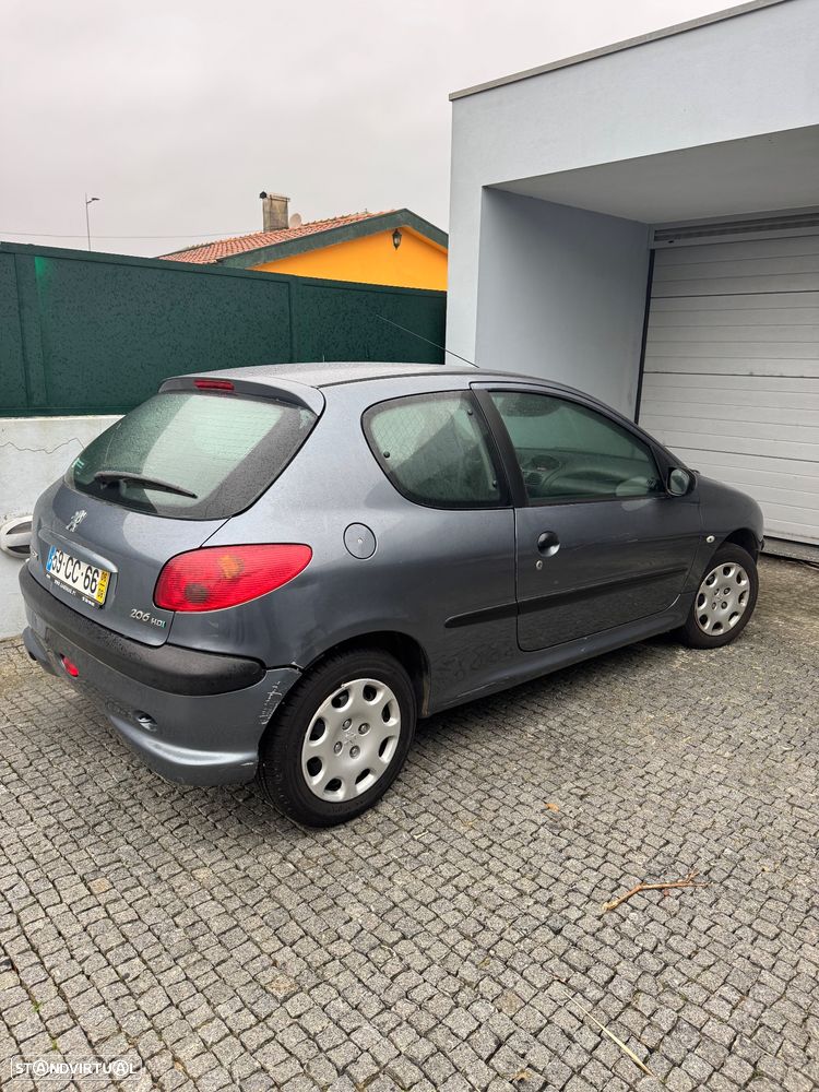 Peugeot 206 - 2