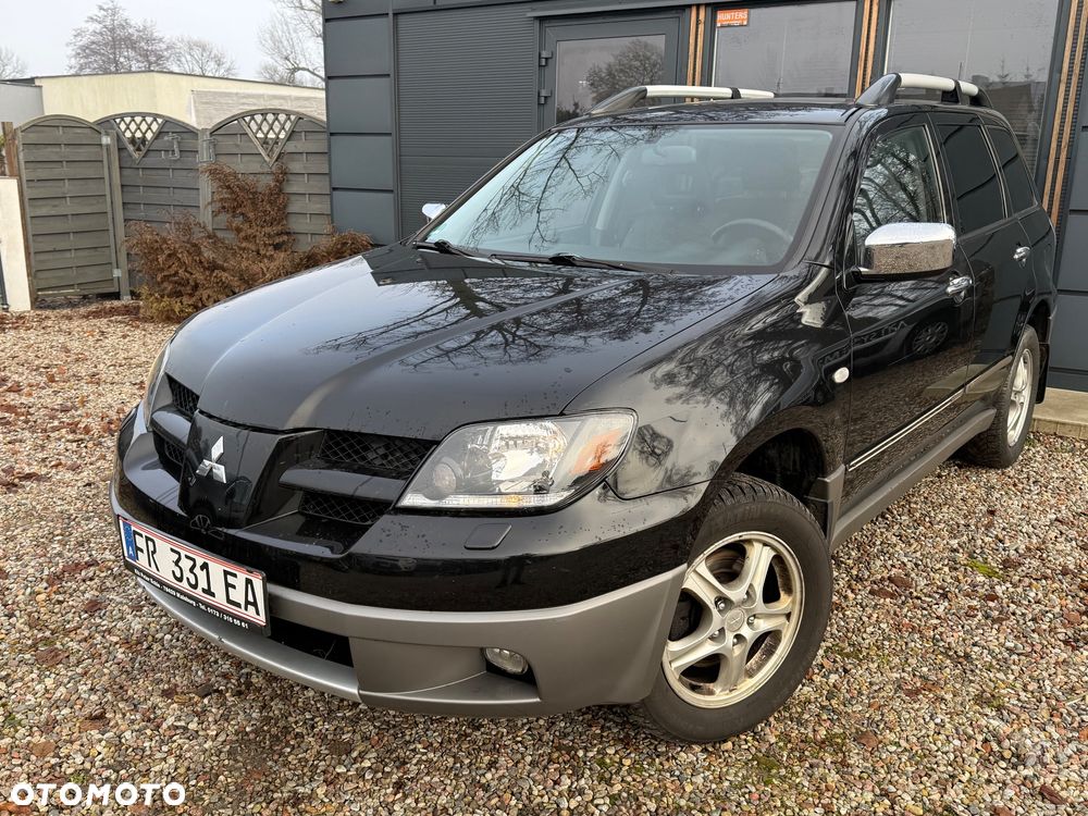 Mitsubishi Outlander 2.0 4WD Intense - 4