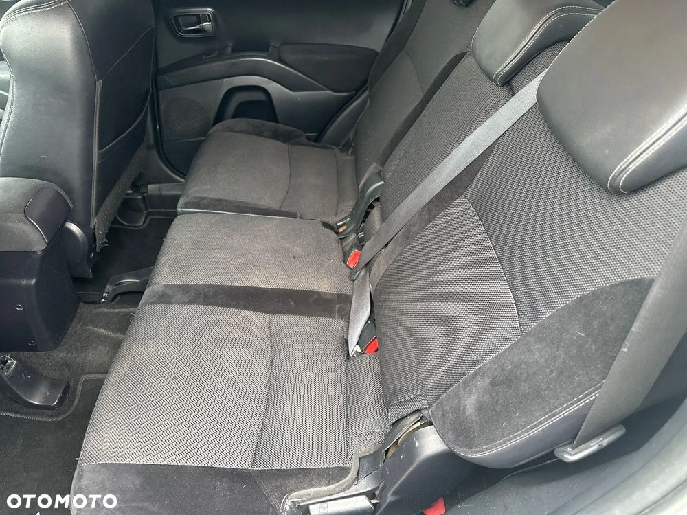 Peugeot 4007 2.2HDi Premium - 20