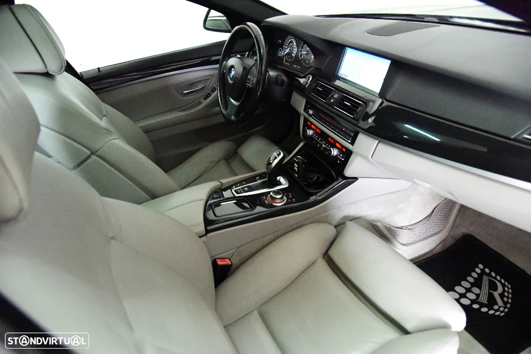 BMW 530 d xDrive Auto - 26