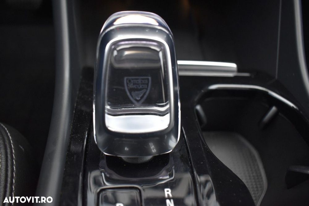 Volvo XC 40 - 37