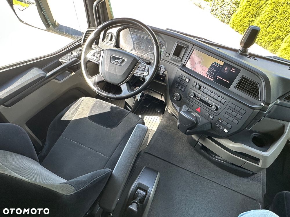 MAN / TGS / 18.510 / 4x4 / STAŁY NAPĘD + REDUKTOR  / ALLROAD / - 37