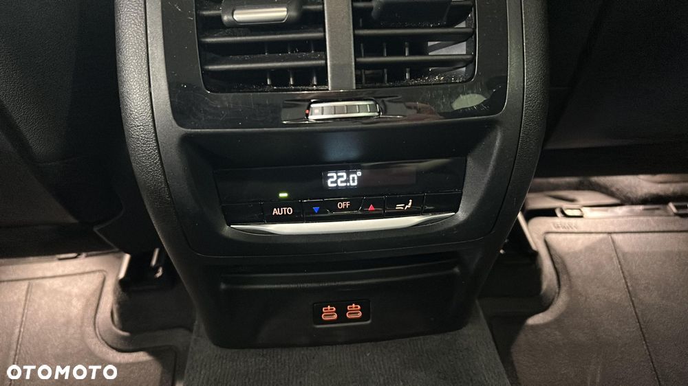 BMW X3 xDrive20i - 28