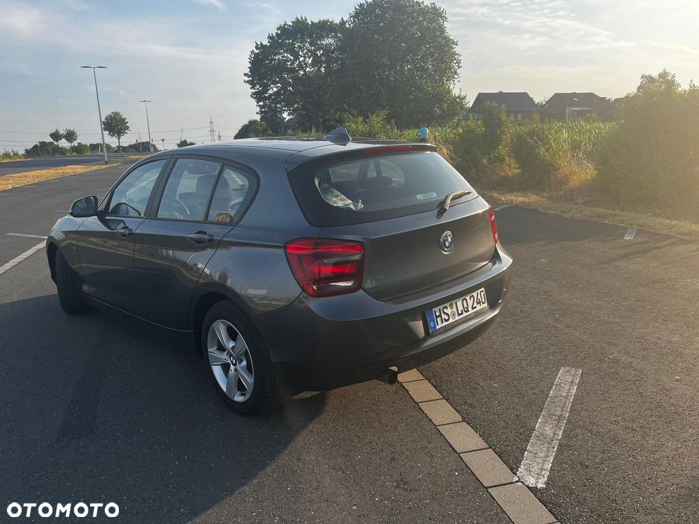BMW Seria 1 116i Sport Line - 7