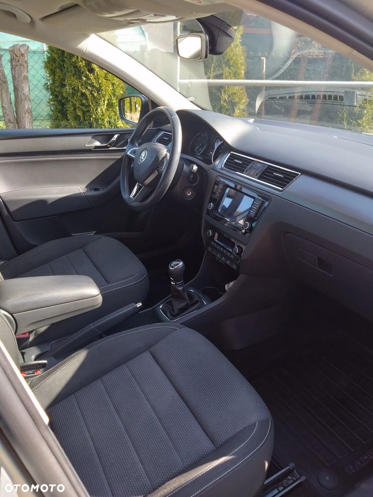 Skoda RAPID Spb 1.2 TSI Style - 9