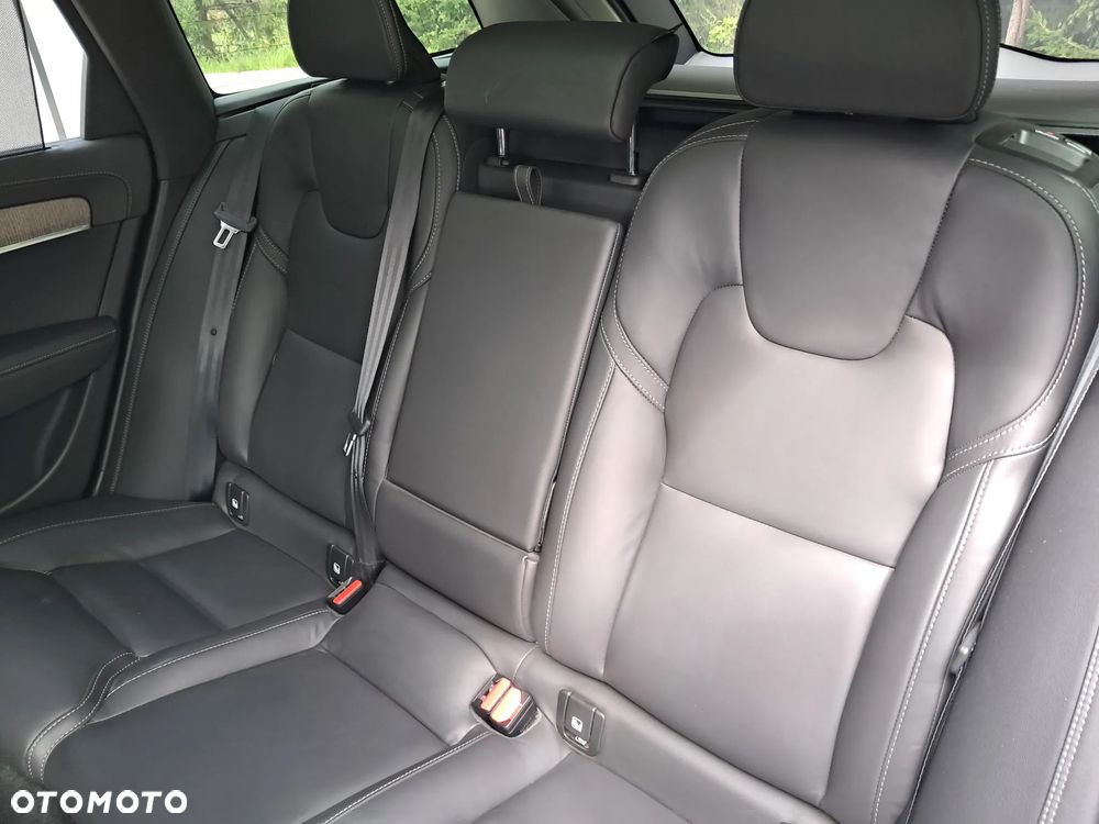 Volvo V90 Cross Country D5 AWD Pro - 14