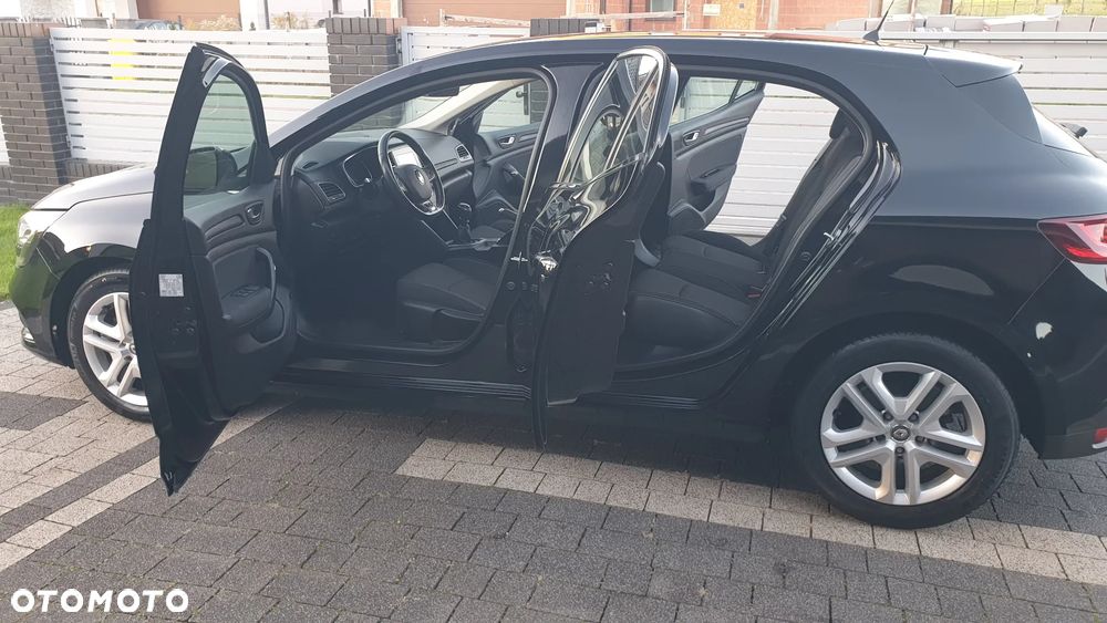 Renault Megane BLUE dCi 115 BOSE EDITION - 21