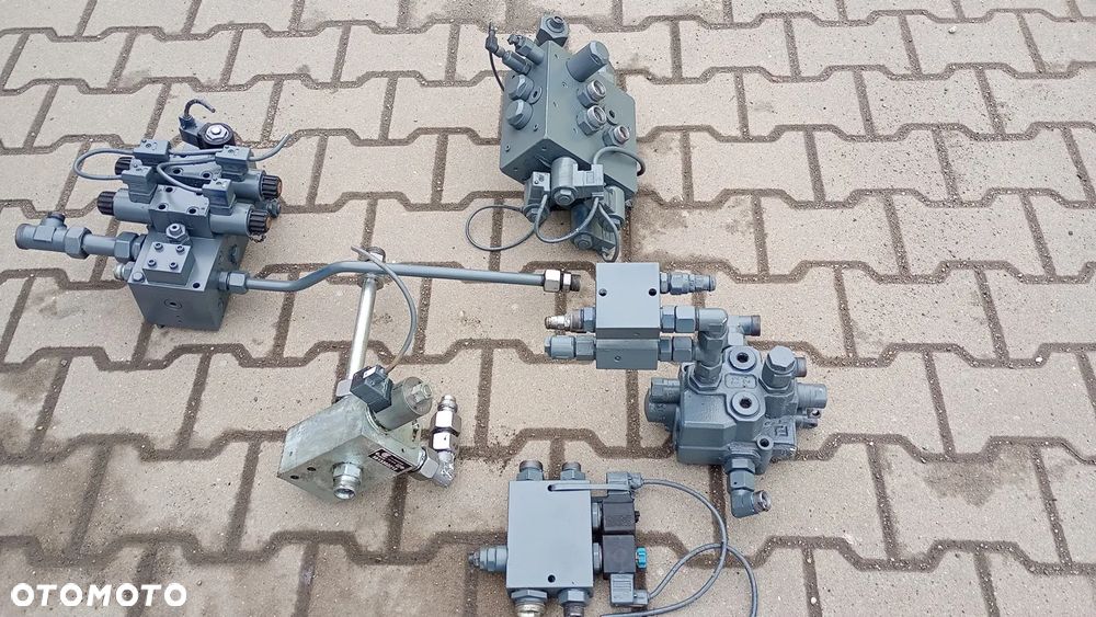 FV. ELEKTROZAWÓR ROZDZIELACZ HYDRAULICZNY LT-30H92,5 ZOELLER Medium XL - 7