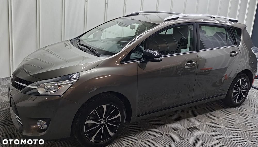 Toyota Verso 1.8 Premium 7os - 1