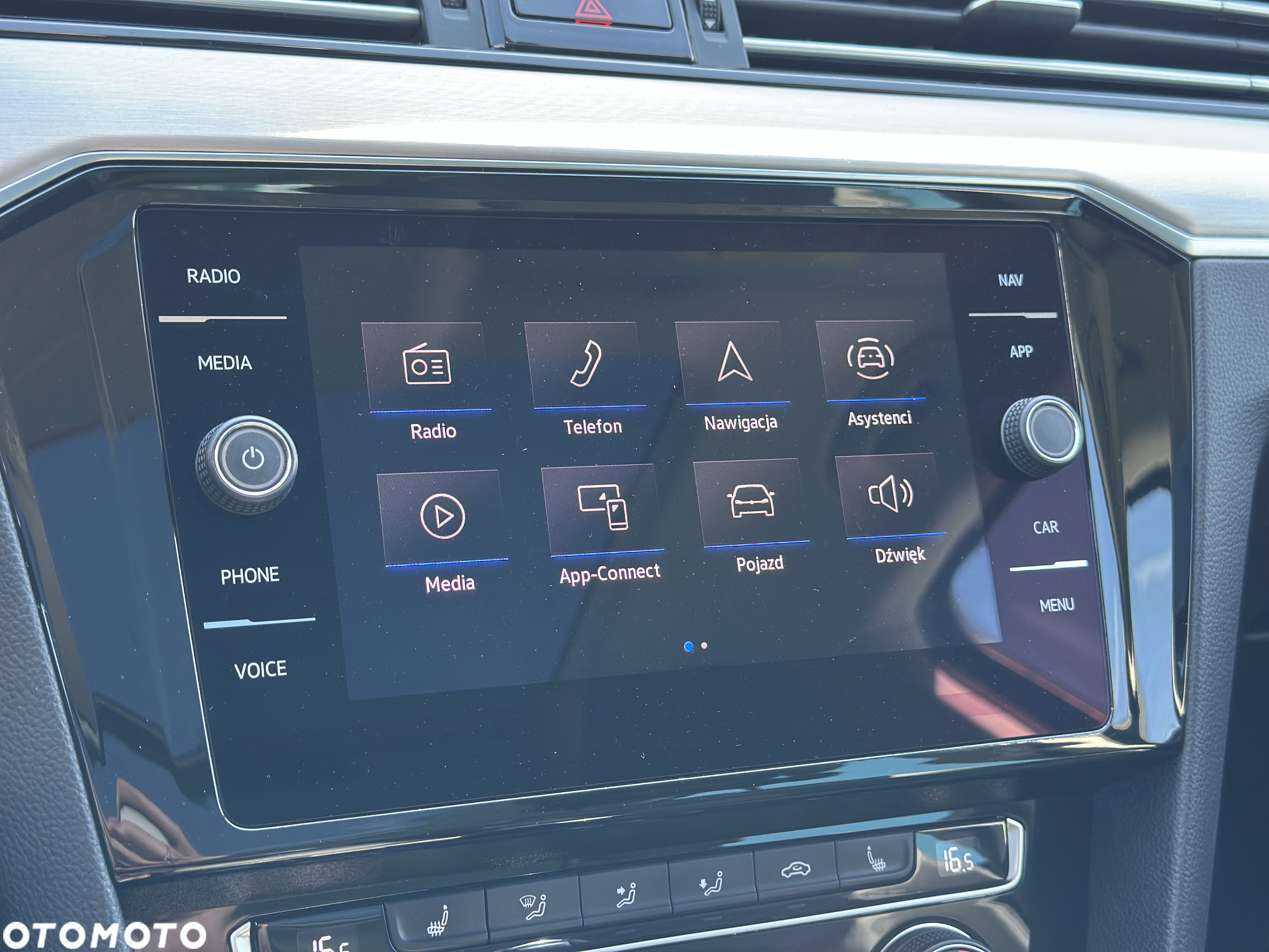 Volkswagen Passat Variant 2.0 TDI DSG (BlueMotion Technology) Trendline - 20