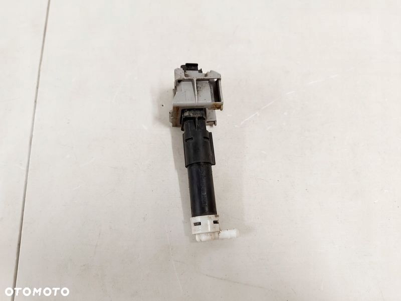 MAZDA 6 VI GJ SPRYSKIWACZ LAMPY REFLEKTORA PRAWY PRZÓD PRZEDNI GHR4-518H4 - 2